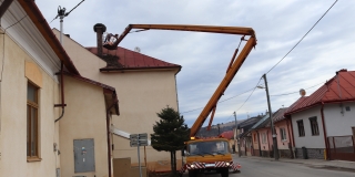 Fotografia: Rekonštrukcia bocianieho hniezda 8.3.2019