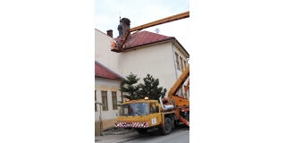 Fotografia: Rekonštrukcia bocianieho hniezda 8.3.2019