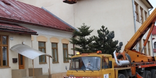 Fotografia: Rekonštrukcia bocianieho hniezda 8.3.2019