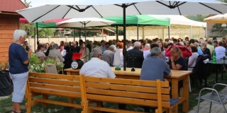 Fotografia: Stretnutie členov Ružencového bratstva na farskom dvore 8.9.2019