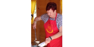 Fotografia: Stretnutie členov Ružencového bratstva na farskom dvore 8.9.2019