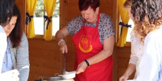 Fotografia: Stretnutie členov Ružencového bratstva na farskom dvore 8.9.2019