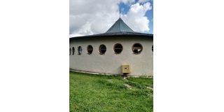 Fotografia: Nátery dverí a okien, Dom nádeje