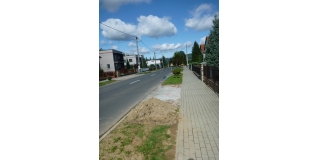 Drenáž krajnice hlavnej cesty - dolný koniec (od začiatku obce po autobusovú zastávku