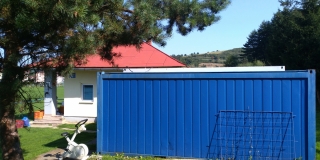 Fotografia: Osadenie DUOKONTAJNERA na futbalovom  - šatne, spoločenská miestnosť pre ŠK Nová Ľubovňa