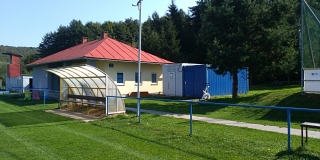 Fotografia: Osadenie DUOKONTAJNERA na futbalovom  - šatne, spoločenská miestnosť pre ŠK Nová Ľubovňa