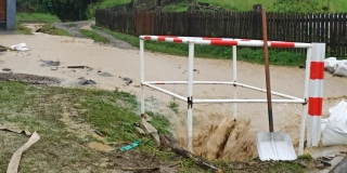Fotografia: Mimoriadna situácia - Zaplavenie cesty, Domu nádeje, ihriska, vyliatie kanálu 30.06.2021, 01.07.2021