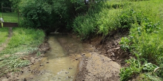 Fotografia: Mimoriadna situácia - Zaplavenie cesty, Domu nádeje, ihriska, vyliatie kanálu 30.06.2021, 01.07.2021