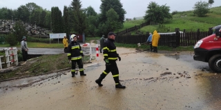 Fotografia: Mimoriadna situácia - Zaplavenie cesty, Domu nádeje, ihriska, vyliatie kanálu 30.06.2021, 01.07.2021