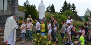 Fotografia: Sviatok Najsvätejšieho Kristovho Tela a Krvi - 16.06.2022 - procesia obcou (foto Ján Žemba)