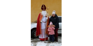 Fotografia: Sprievod primicianta do kostola a primičná sv. omša Jakuba Konkoľa (Foto Pavol Boďo)