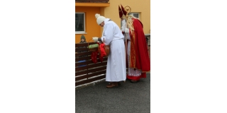 Fotografia: Sprievod primicianta do kostola a primičná sv. omša Jakuba Konkoľa (Foto Pavol Boďo)