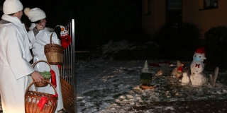 Fotografia: Sprievod primicianta do kostola a primičná sv. omša Jakuba Konkoľa (Foto Pavol Boďo)