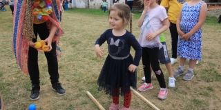 Fotografia: Sprievod primicianta do kostola a primičná sv. omša Jakuba Konkoľa (Foto Pavol Boďo)