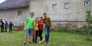 Fotografia: Sprievod primicianta do kostola a primičná sv. omša Jakuba Konkoľa (Foto Pavol Boďo)