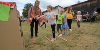 Fotografia: Sprievod primicianta do kostola a primičná sv. omša Jakuba Konkoľa (Foto Pavol Boďo)