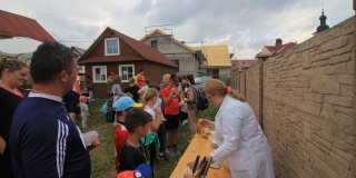 Fotografia: Sprievod primicianta do kostola a primičná sv. omša Jakuba Konkoľa (Foto Pavol Boďo)