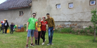Fotografia: Sprievod primicianta do kostola a primičná sv. omša Jakuba Konkoľa (Foto Pavol Boďo)