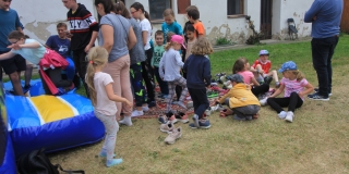 Fotografia: Sprievod primicianta do kostola a primičná sv. omša Jakuba Konkoľa (Foto Pavol Boďo)
