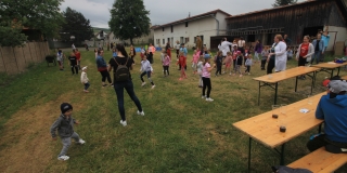 Fotografia: Sprievod primicianta do kostola a primičná sv. omša Jakuba Konkoľa (Foto Pavol Boďo)