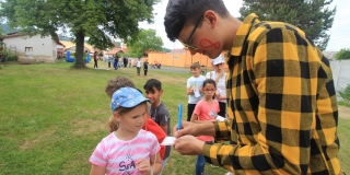 Fotografia: Sprievod primicianta do kostola a primičná sv. omša Jakuba Konkoľa (Foto Pavol Boďo)