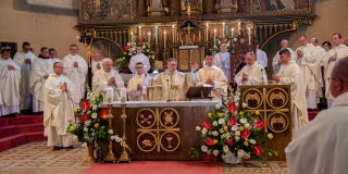 Fotografia: Kňazská vysviacka Jakuba Konkoľa 18.06.2022 (foto Ľubomír Krett, Ing. Kristína Konkoľová)