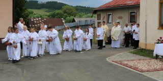 Fotografia: Sviatok Najsvätejšieho Kristovho Tela a Krvi - 16.06.2022 - procesia obcou (foto Ján Žemba)