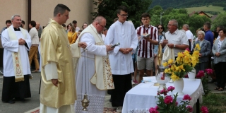 Fotografia: Sviatok Najsvätejšieho Kristovho Tela a Krvi - 16.06.2022 - procesia obcou (foto Ján Žemba)