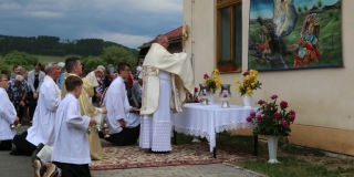 Fotografia: Sviatok Najsvätejšieho Kristovho Tela a Krvi - 16.06.2022 - procesia obcou (foto Ján Žemba)