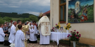 Fotografia: Sviatok Najsvätejšieho Kristovho Tela a Krvi - 16.06.2022 - procesia obcou (foto Ján Žemba)
