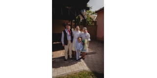 Fotografia: Sprievod primicianta do kostola a primičná sv. omša Jakuba Konkoľa (Foto Pavol Boďo)