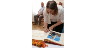 Fotografia: Prijatie 100. ročnej jubilantky - Márie Kmečovej, rod. Jančiovej (foto Patrícia Žembová)
