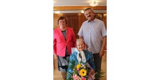 Fotografia: Prijatie 100. ročnej jubilantky - Márie Kmečovej, rod. Jančiovej (foto Patrícia Žembová)