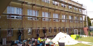 Fotografia: Zastrešenie a zateplenie budovy Družiny pri ZŠ s MŠ Nová Ľubovňa