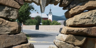 "Srdce v objatí kameňa" – fotografia 10