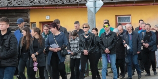 Fotografia: Piatok Utrpenia Pána - Krížová cesta obcou /18.04.2025/