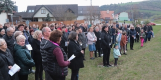 Fotografia: Piatok Utrpenia Pána - Krížová cesta obcou /18.04.2025/