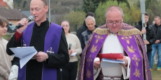 Fotografia: Piatok Utrpenia Pána - Krížová cesta obcou /18.04.2025/