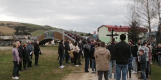 Fotografia: Piatok Utrpenia Pána - Krížová cesta obcou /18.04.2025/