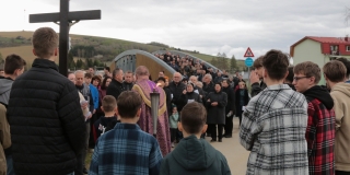 Fotografia: Piatok Utrpenia Pána - Krížová cesta obcou /18.04.2025/