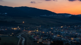 Fotografia: Osvetlenie kríža na Hombarku - Veľkonočné sviatky 2026